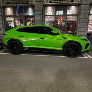 Lamborghini Urus: Supercar Power Meets SUV Practicality!