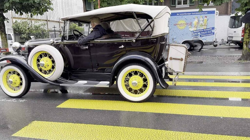 Switzerland’s Vintage Car Wonderland: Oldtimer in Obwalden 2025
