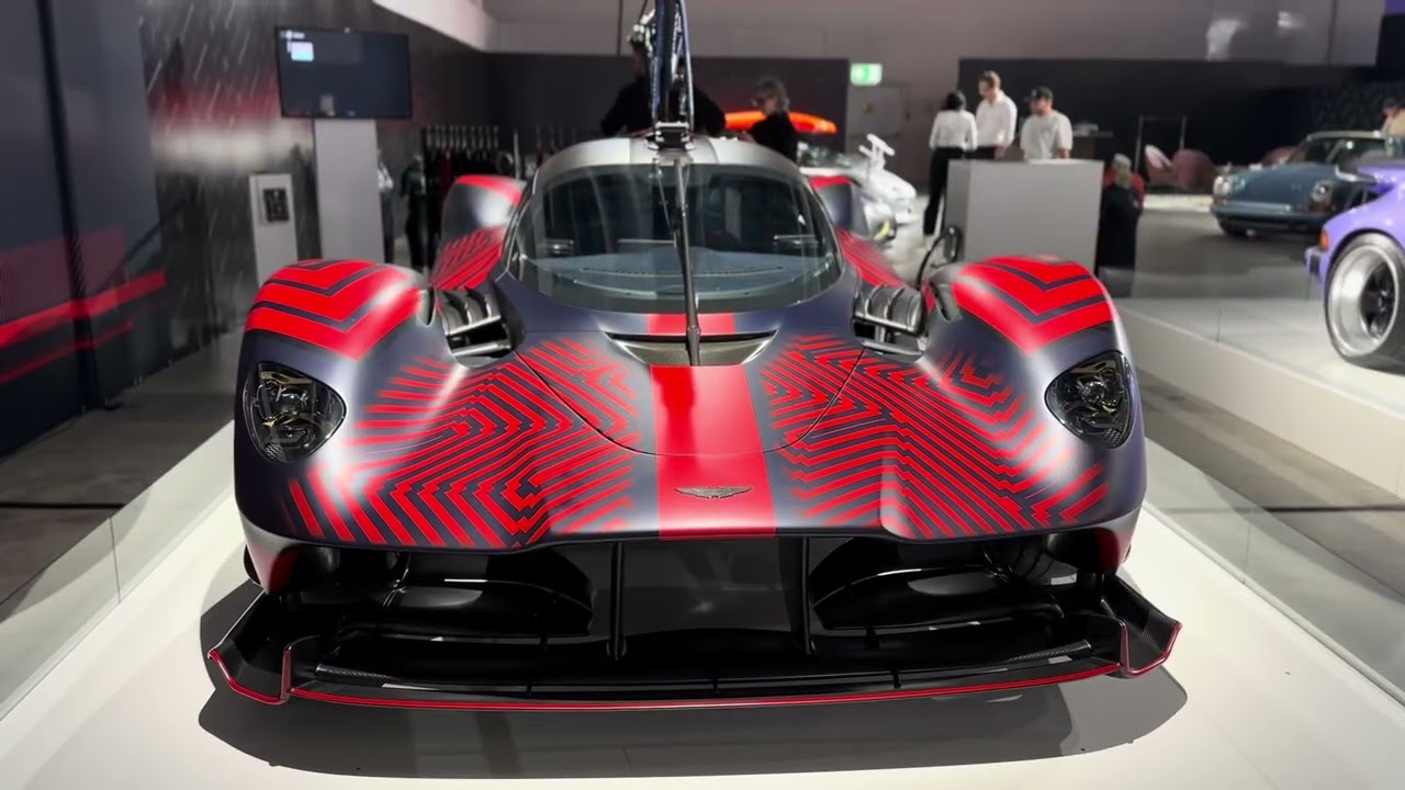 Auto Zürich 2025 Highlights: Hypercars and Classic Icons